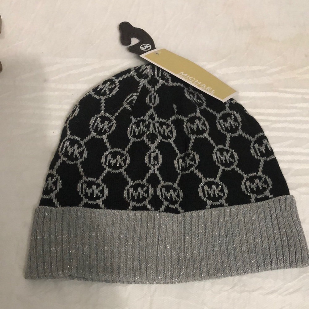 Michael Logo Knit Beanie NWT Unisex